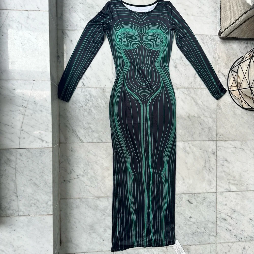 Green Body Swirl Map Print Dress, Medium - Picture 4 of 6